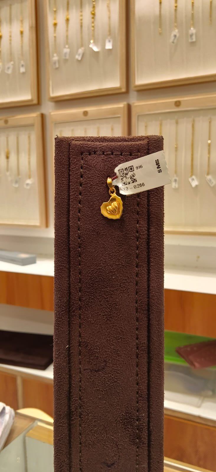 Single Hook Dollar